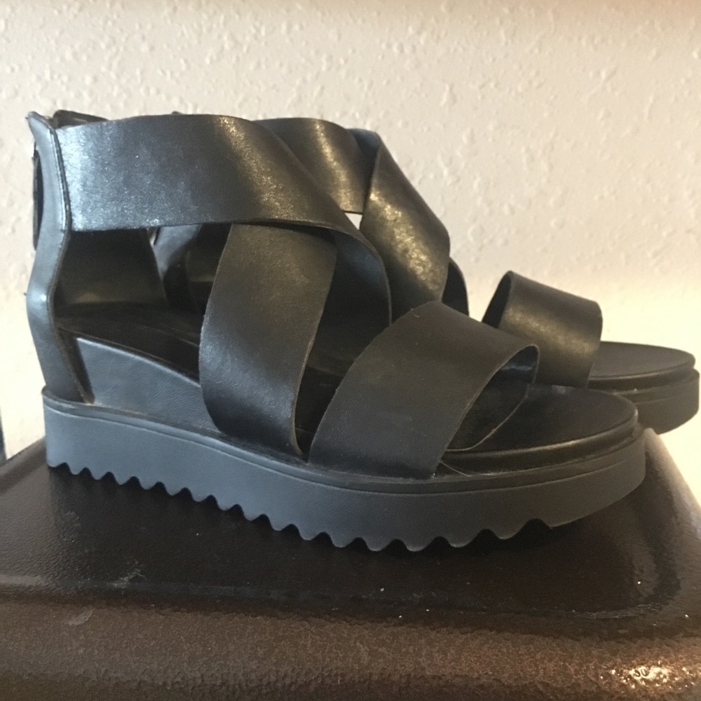 Steven sandals